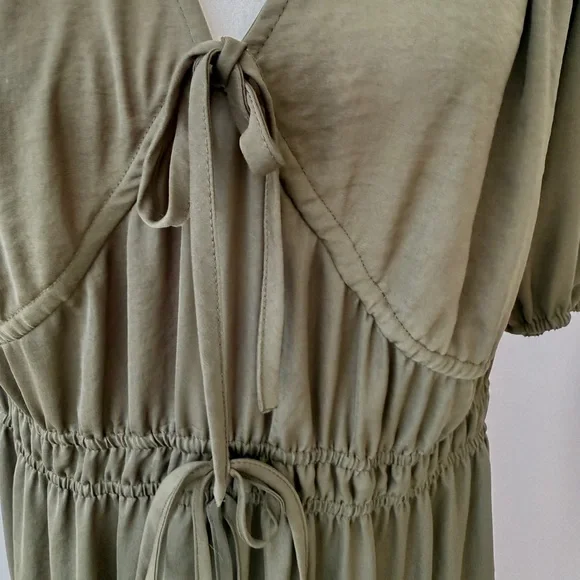 🌿 Gap Tie-Front Tiered Mini Dress Army Green XL Tall - Picture 5 of 8